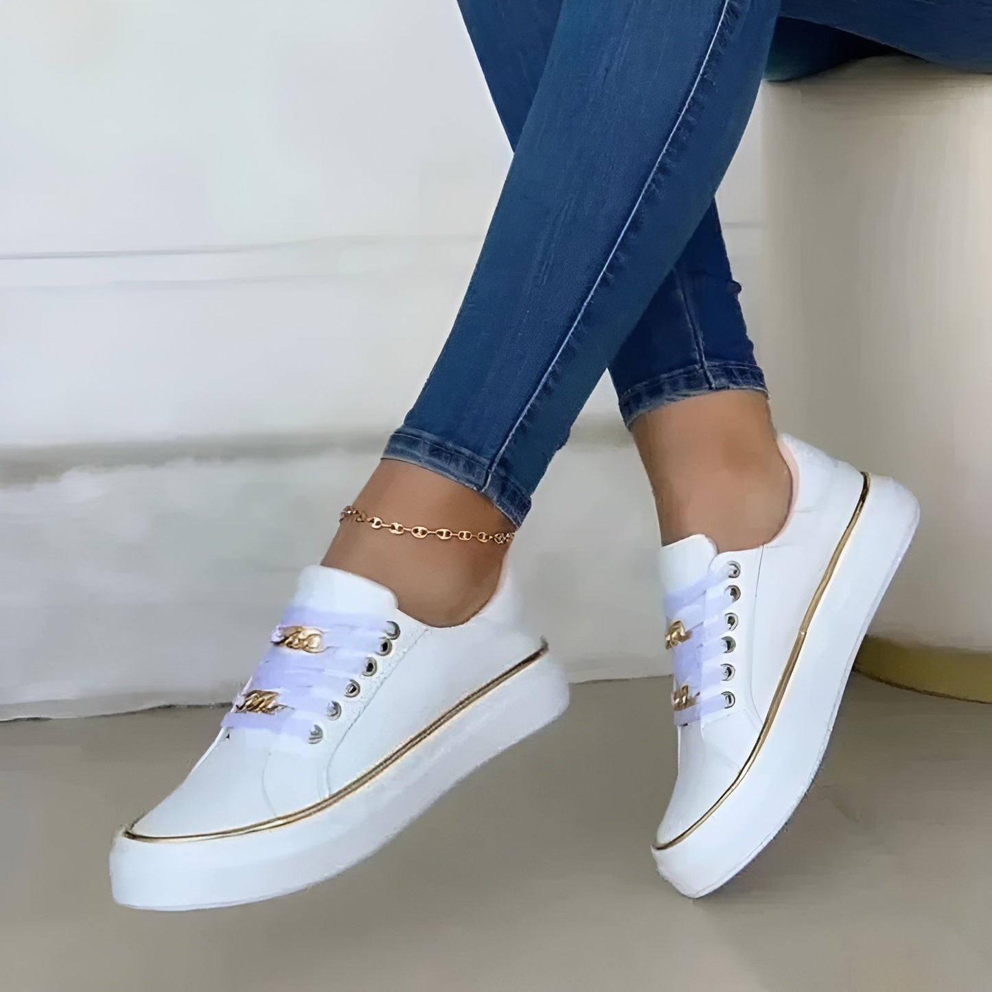 Alexia | Women's orthopedic sneakers with laces and gold details