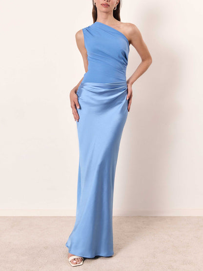 Socorro | Vestido maxi elegante de un hombro con cuello plisado