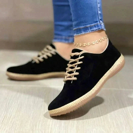 Laura | Flat elegant orthopedic lace-up closed-toe shoes