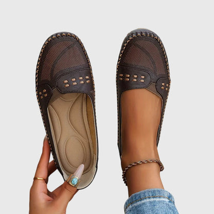 Paloma | Mocasines perforados para mujer sin cordones con diseño casual