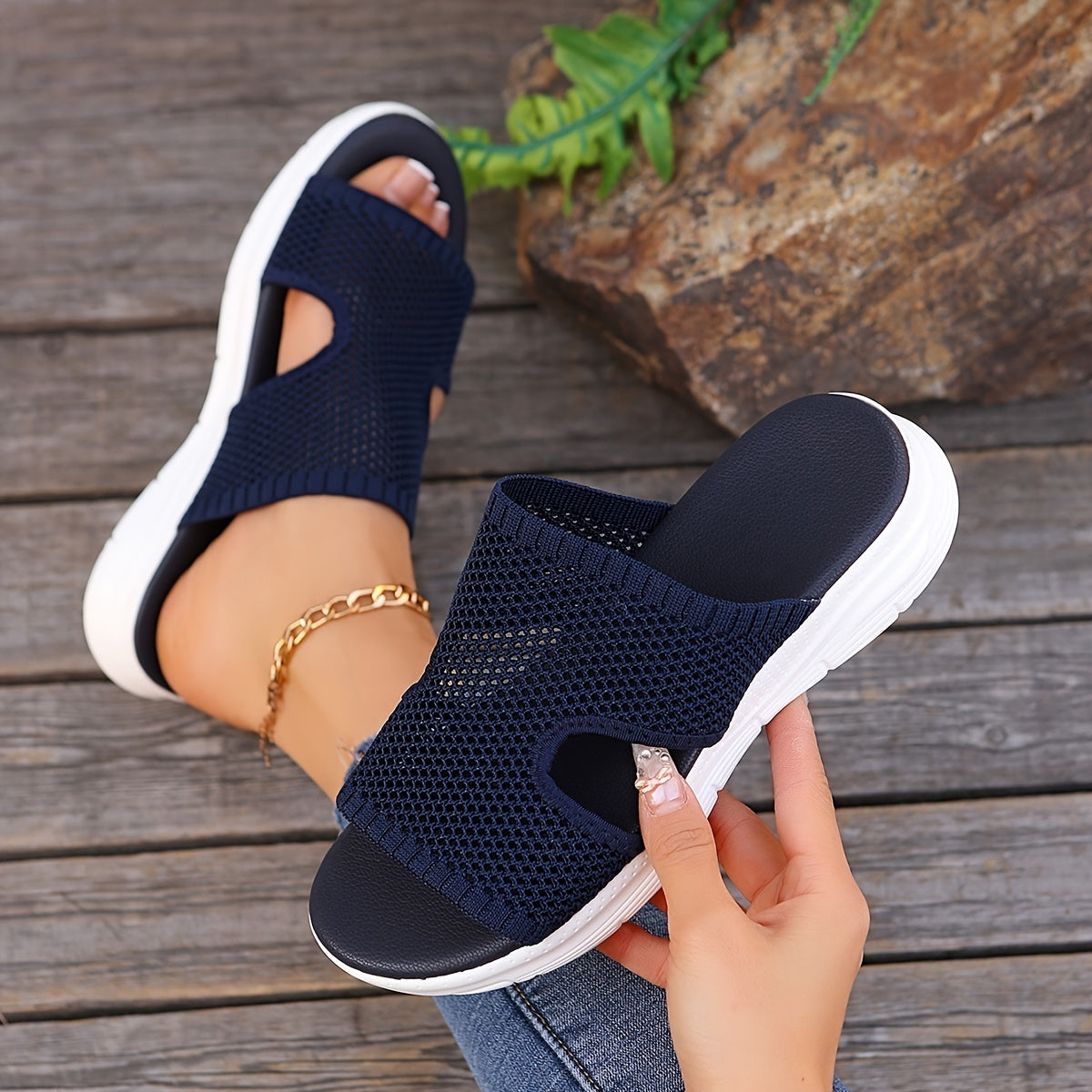 Eufrasia | Sandalias deportivas con diseño transpirable
