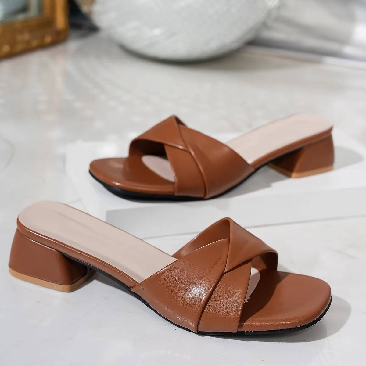 Susana | Women's block heel sandals with crossed straps