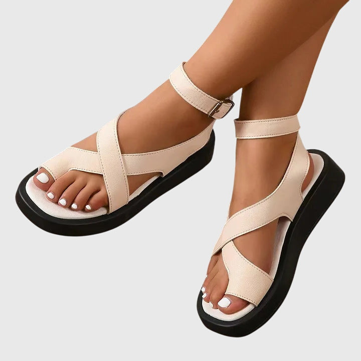 Abril | Sandalias ortopédicas con tira cruzada y hebilla