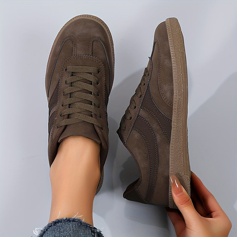 Marina | Vintage sneakers for women with laces and urban style