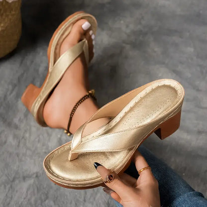 Inés| Orthopedic sandals with low heel and open straps