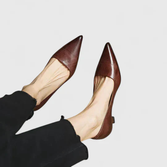 Isidora | Tacones ortopédicos con punta fina y tacón bajo