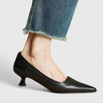 Isidora | Tacones ortopédicos con punta fina y tacón bajo