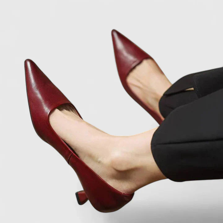 Isidora | Tacones ortopédicos con punta fina y tacón bajo
