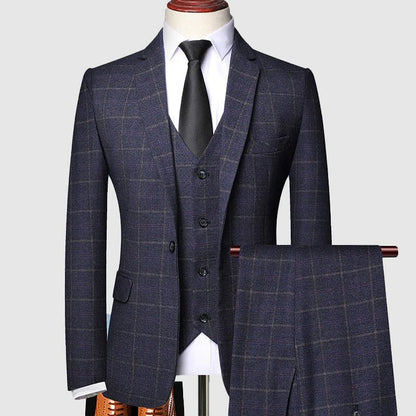 Javier | Traje para hombre de tres piezas con chaleco y corte entallado