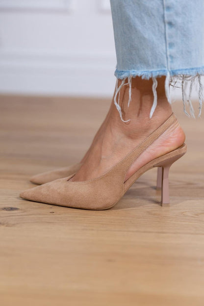 Catalina | Elegant low heels with pointed toe and backless design