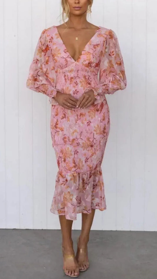 Genoveva | Vestido midi floral para invitada de boda con escote en V