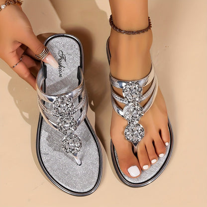 Consuelo | Sandalias planas para mujer con tira T y pedrería